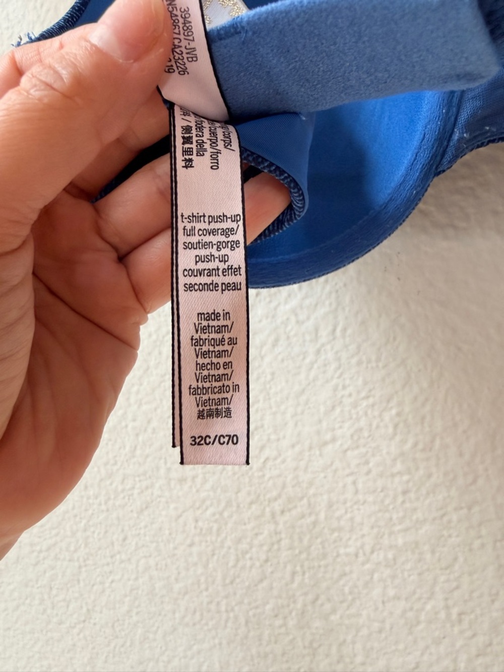 Victoria’s Secret Logo Strap T-Shirt Push-Up Bra Blue Denim Look 32C Y2K - Picture 6 of 9